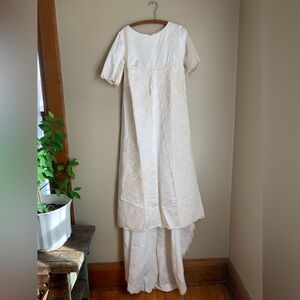 Vintage 1960s Aline wedding dress Empire waist Ivory Removable Train Lace Estate
